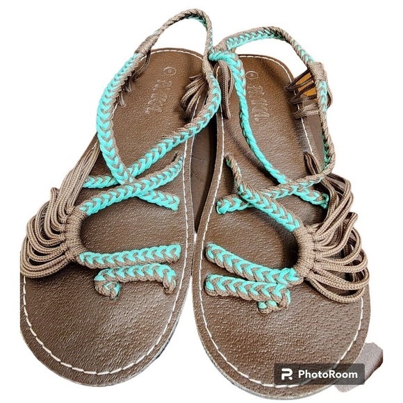 Plaka Shoes - Plaka Palm Leaf Flat Sandals Size 8 Super Cute Hippie Boho